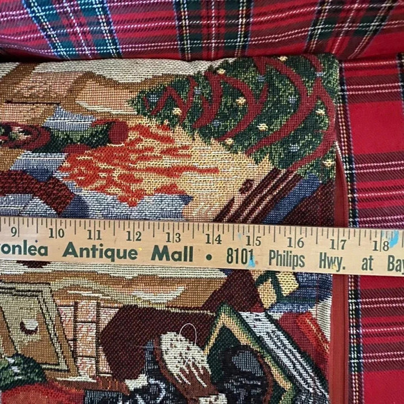 Vintage Santa Claus Christmas Tapestry Pillow 18x18 Inch Feather Fill Festive - Picture 10 of 16